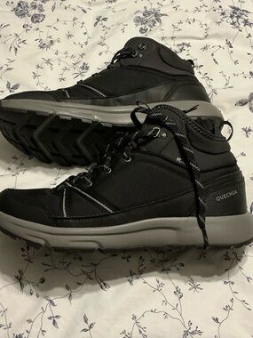 🎉 3 for $15🎉 Men's Sz 10.5 Black Lace-Up Waterproof Casual Hiking Shoes